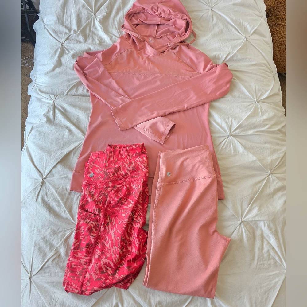 Z by Zella 3-Piece Activewear Set Medium Hoodie + 2 Capri Leggings